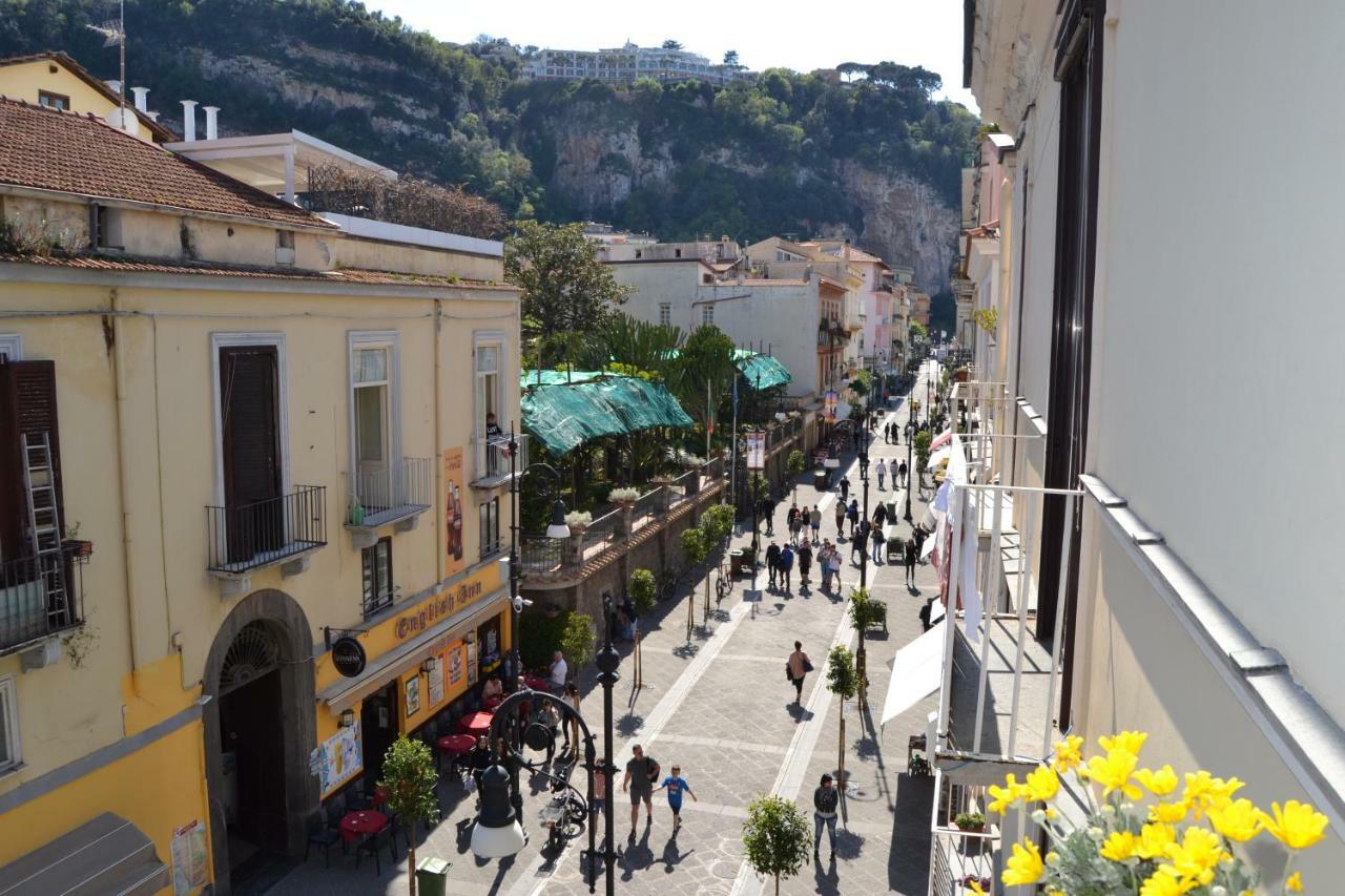 La Piccola Sorrento Hotel Exterior photo